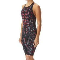 TYR Venzo Genesis Closed Back Damen Badeanzug Rot/schwarz